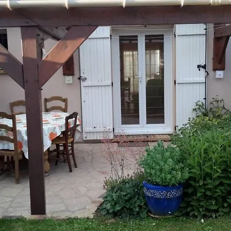 Agreable Dans Petit Village Sud-essonne *