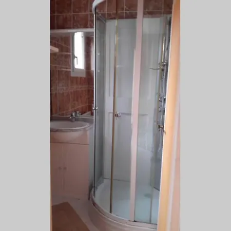 Agreable Dans Petit Village Sud-essonne Appartement *